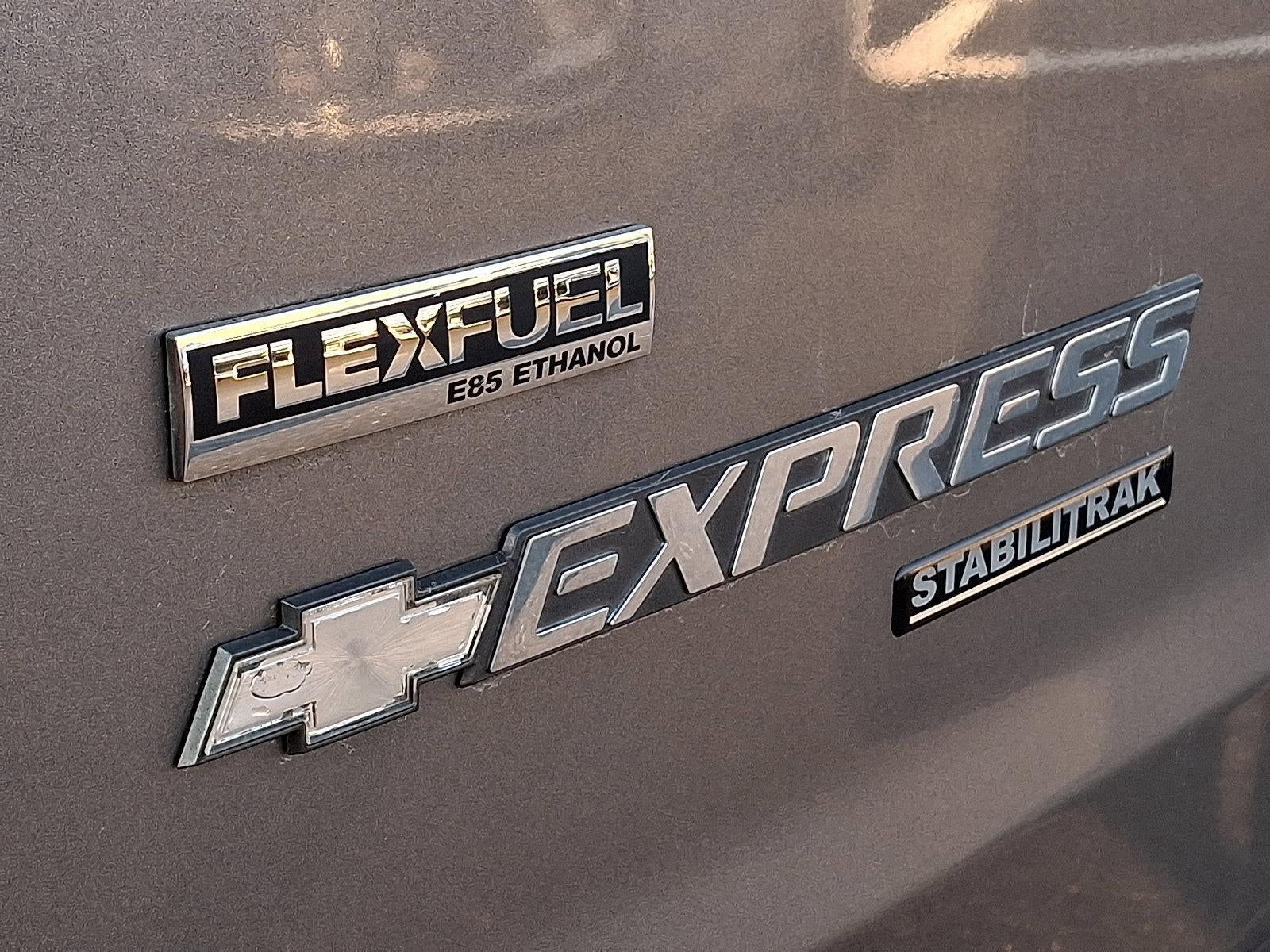 2011 Chevrolet Express Passenger 1LS