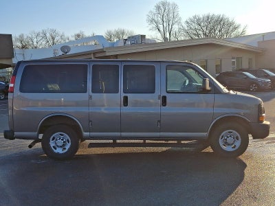 2011 Chevrolet Express Passenger 1LS