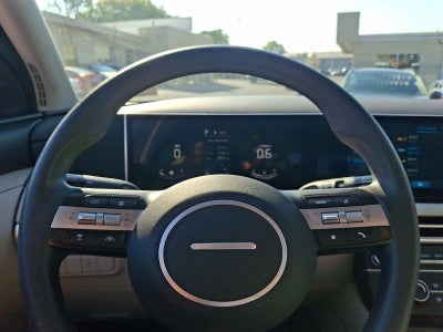 2025 Hyundai TUCSON SE