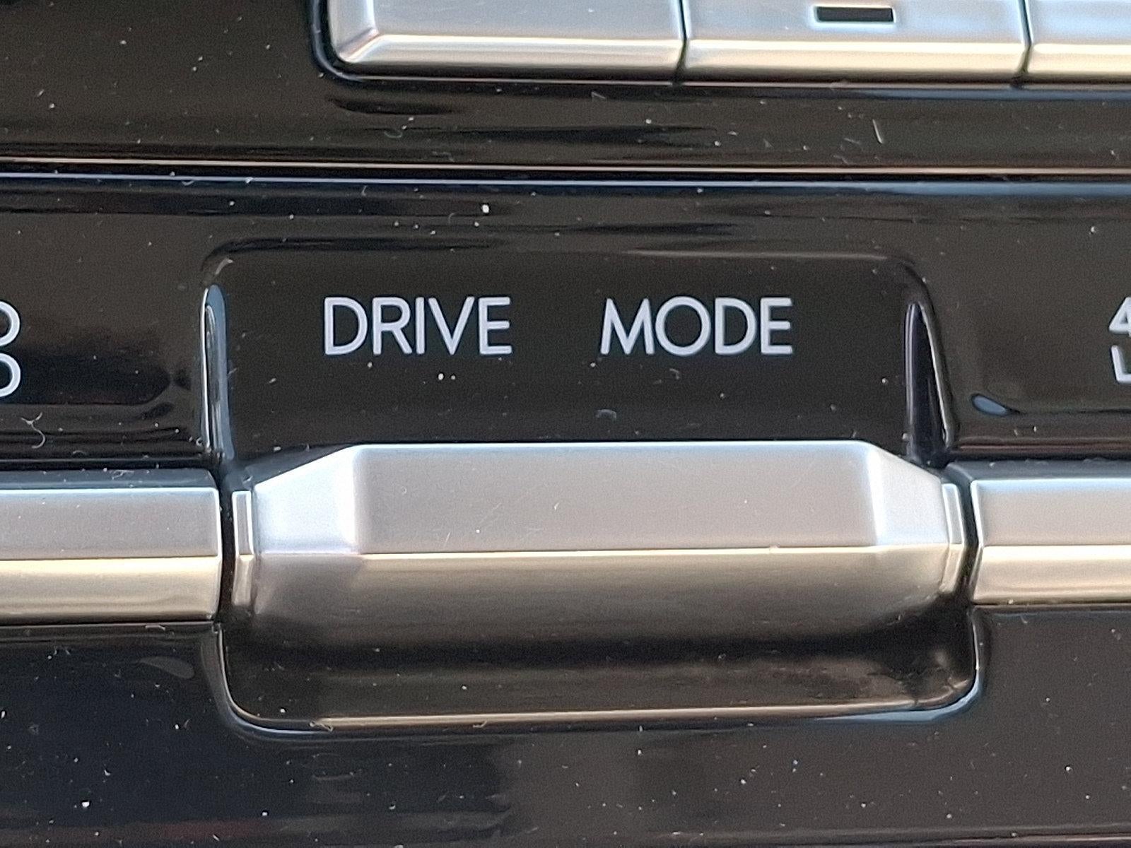 2025 Hyundai SANTA FE SE
