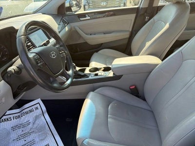 2016 Hyundai SONATA Hybrid Limited