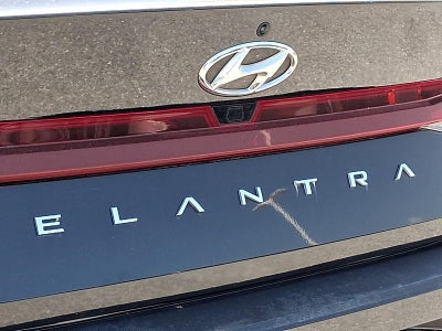 2023 Hyundai ELANTRA SEL