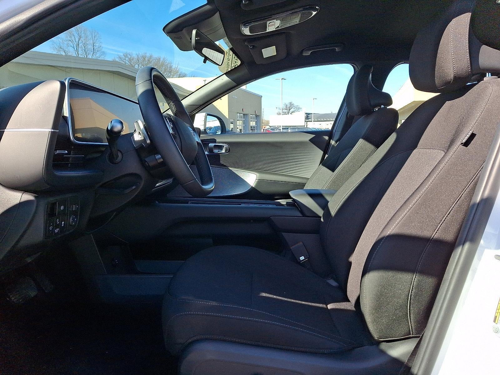 2024 Hyundai IONIQ 6 SE