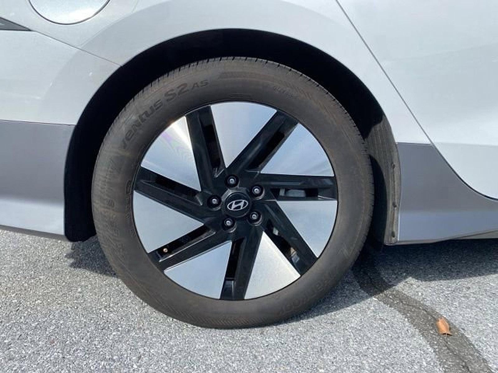 2024 Hyundai IONIQ 6 SE