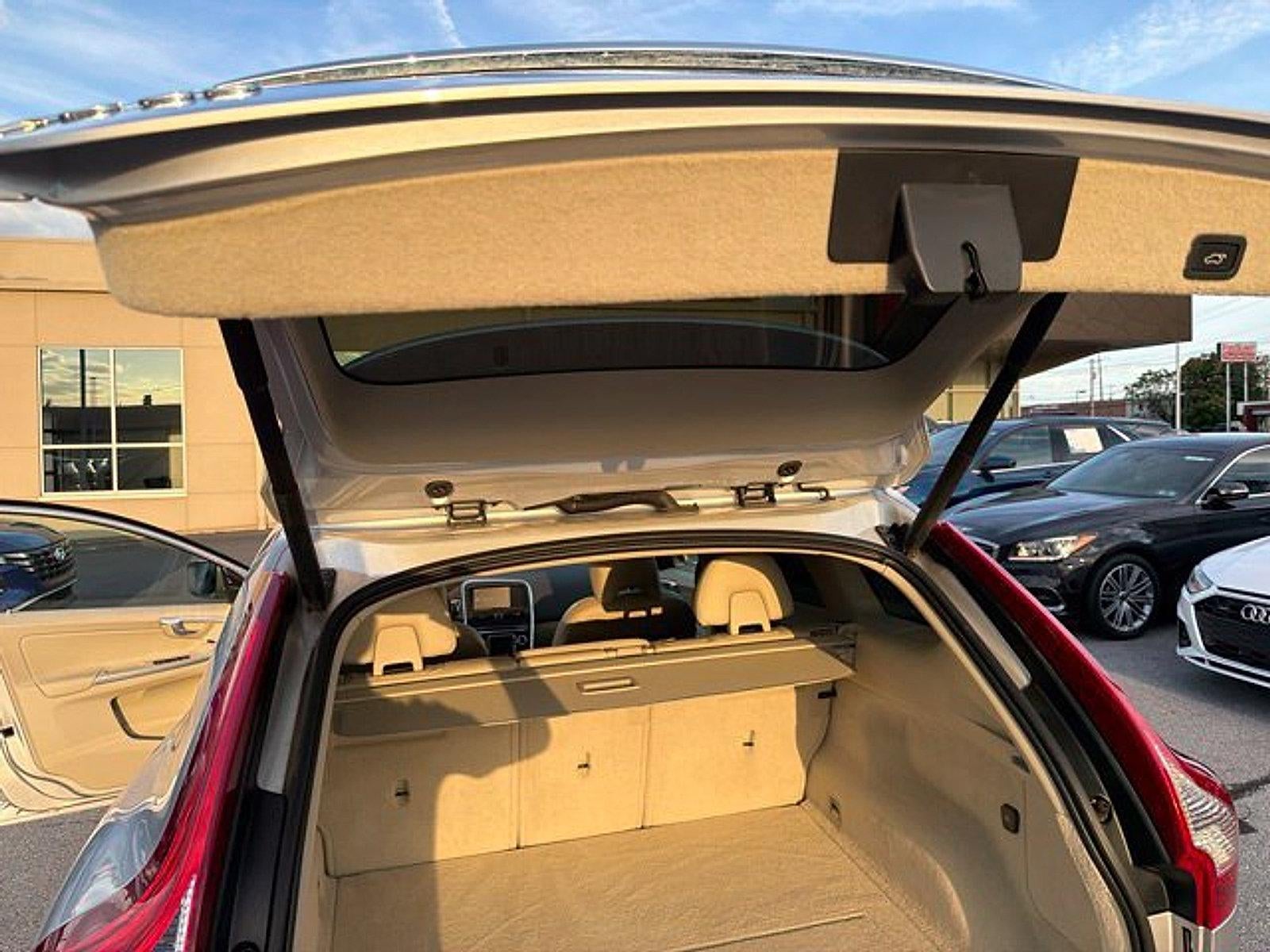 2015 Volvo XC60 T6